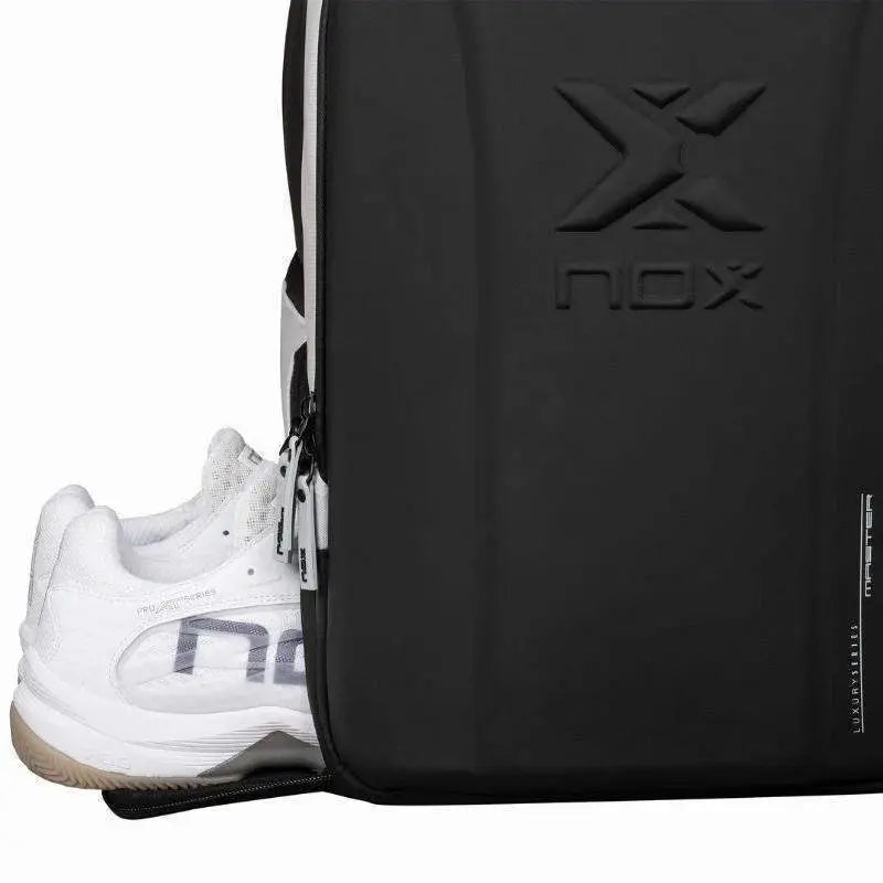 Mochila Nox AT10 Luxury Master Series Negro Blanco Pádel Elite