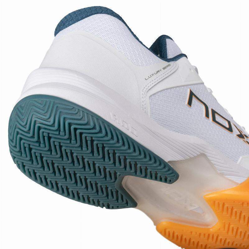 Zapatillas Nox ML10 Hexa Blanco Albaricoque | Nox Pádel Elite